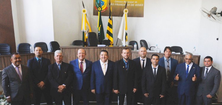 Prefeito Timbó e vice Dr Augusto tomam posse  e afirma que fará um mandato  ainda melhor