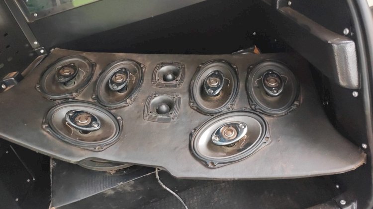Polícia Militar apreende arma de fogo e recupera  som automotivo furtado em Campo Limpo de Goiás