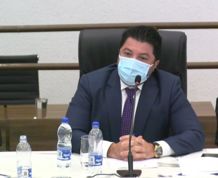 Márcio Corrêa, prefeito de Anápolis, é internado após inchado no rosto