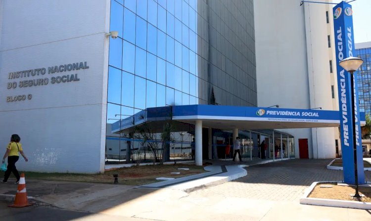 INSS: 13º antecipado injetará R$ 73,3 bi na economia